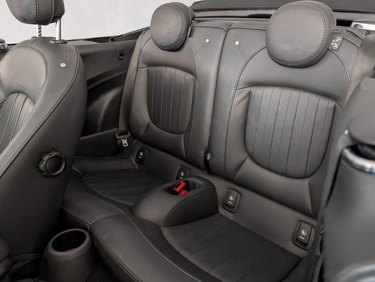 Mini Cooper Cabrio 1.5 Cooper Premium Plus