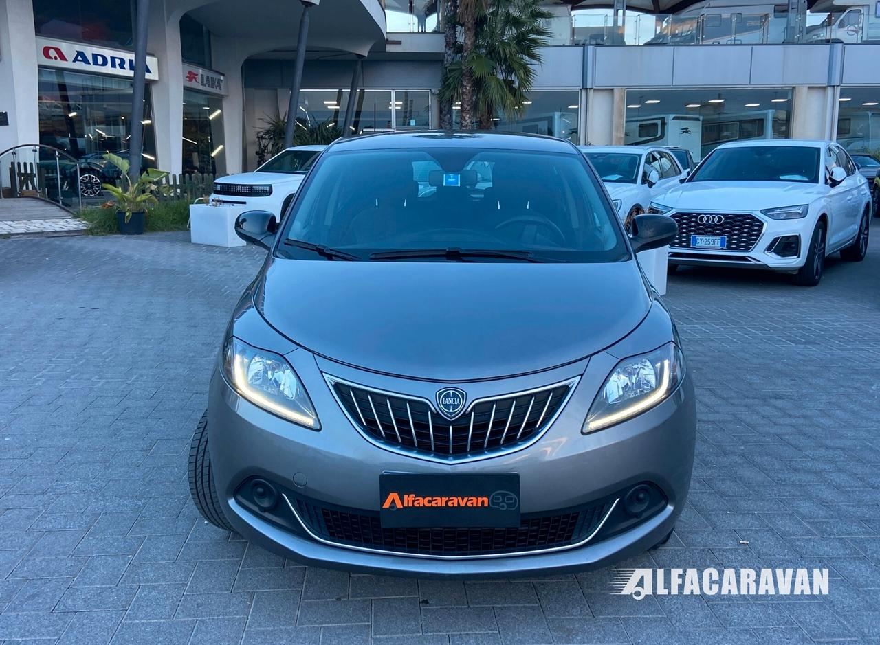Lancia Ypsilon 1.0 firefly hybrid Gold