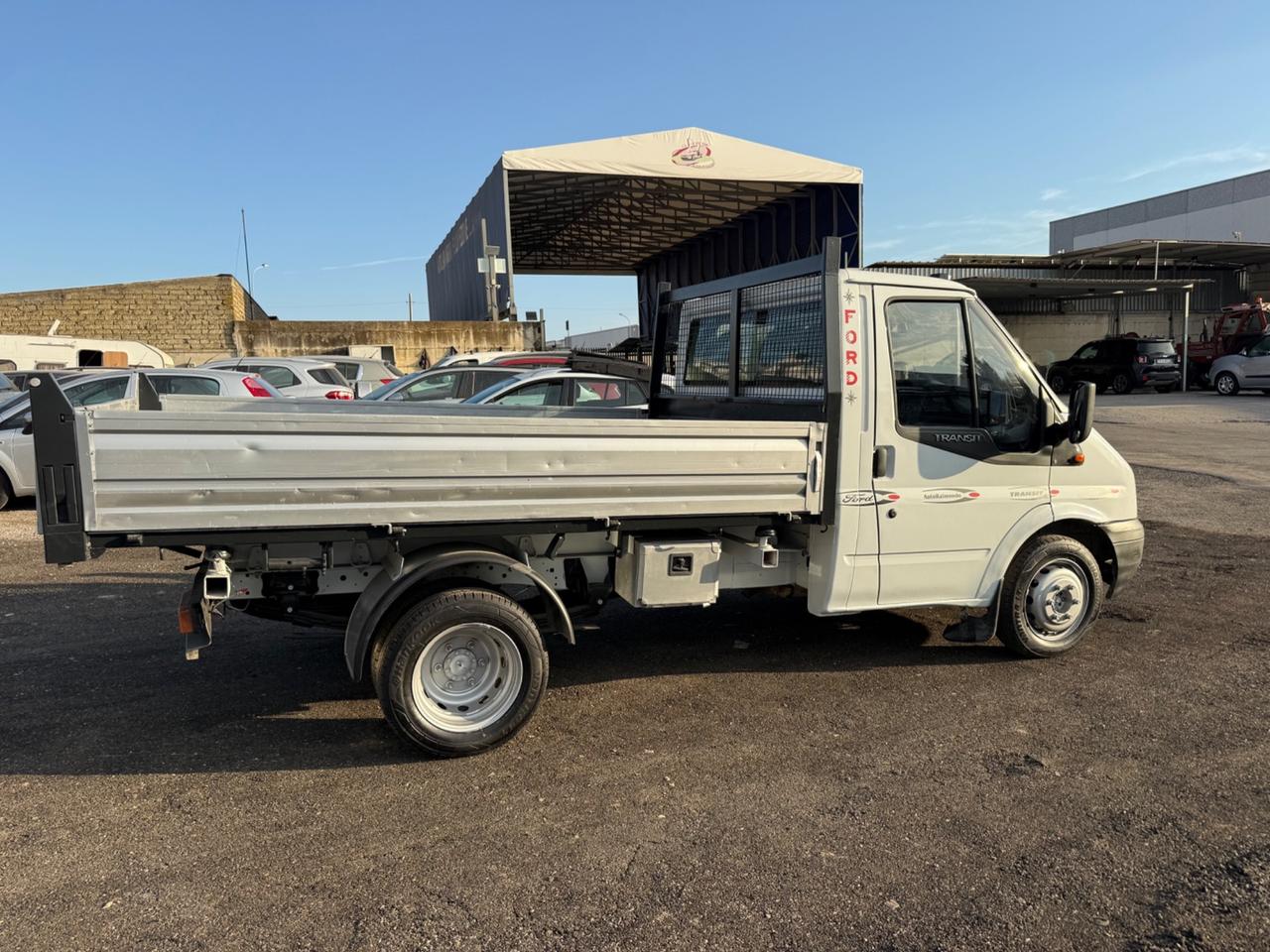 Ford Transit 2.4 Diesel Ribaltabile Trilaterale