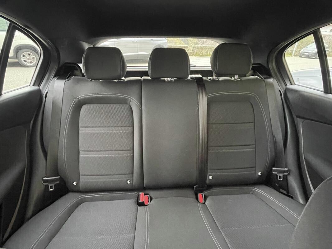 Fiat Tipo II 2021 1.6 mjt 130CV Sport pak Black (Cerchi 18 - Fari a Technology led -Quadro digitale)