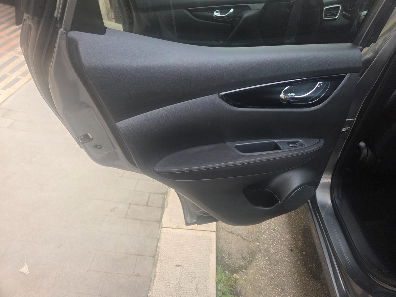 NISSAN QASHQAI TEKNA 1.5 DCI 110CV TETTO TELEC KMCERT