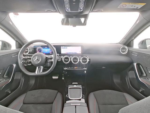 MERCEDES-BENZ A 180 Automatic AMG Line Advanced Plus