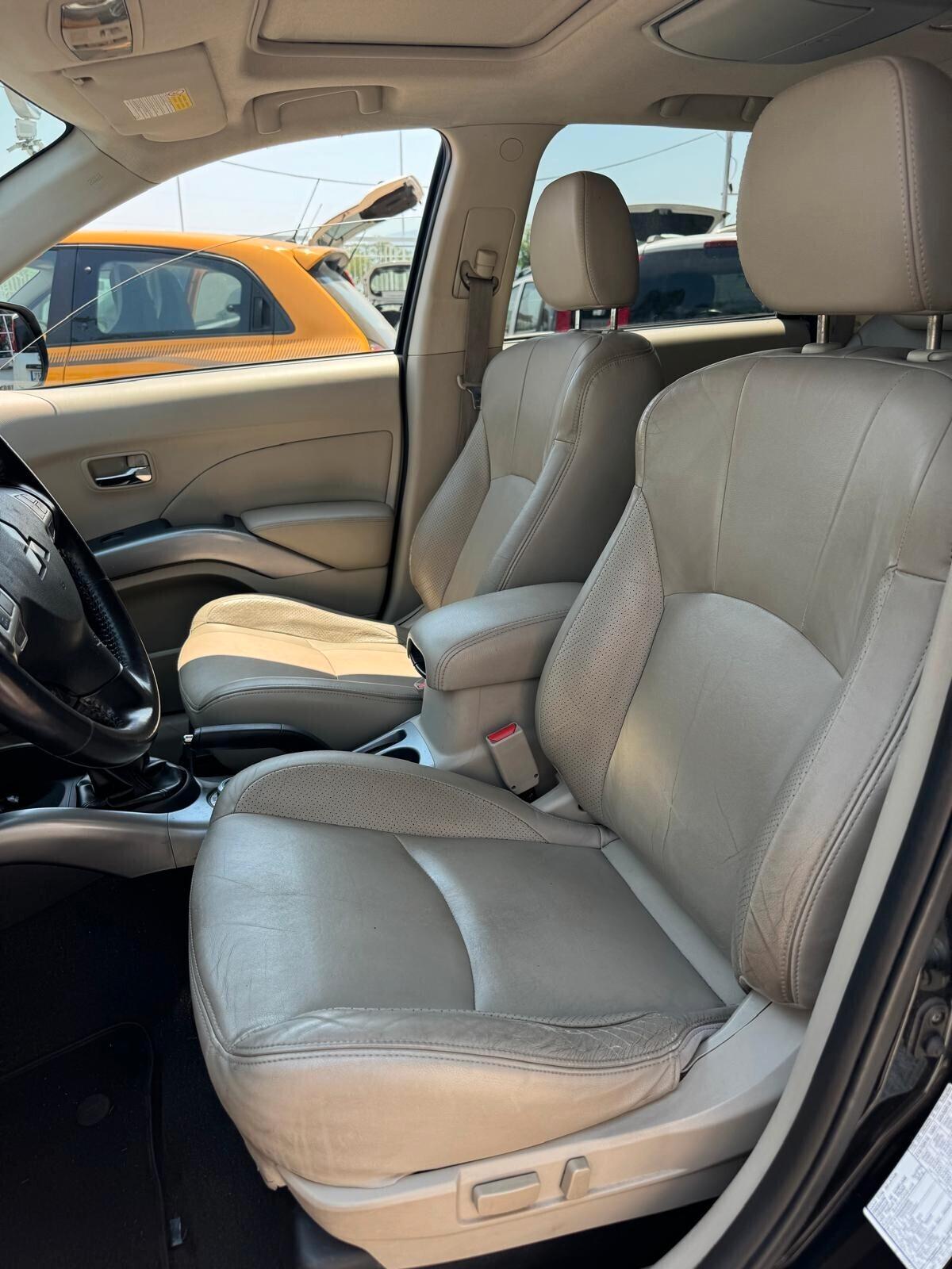 Mitsubishi Outlander 2.2 DI-D Instyle 7 p.ti DPF 4X4