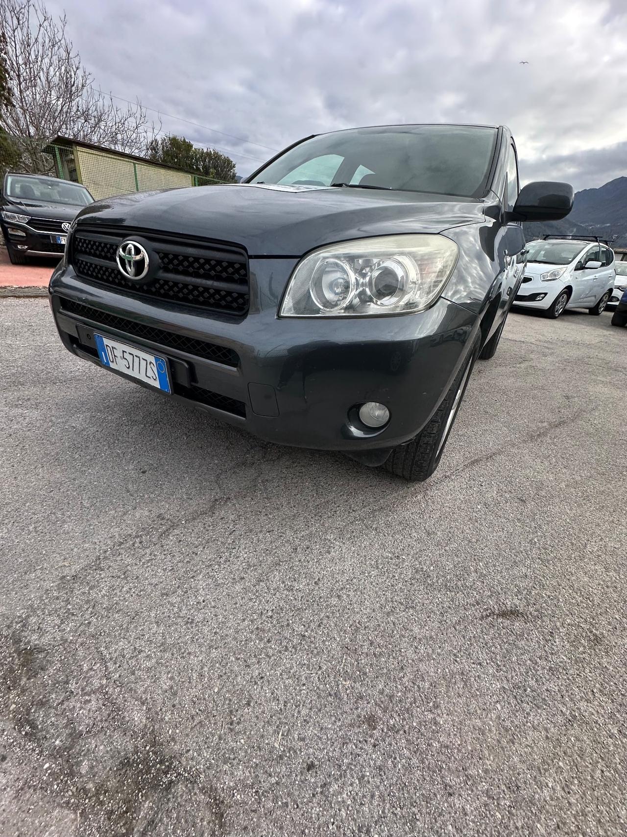 Toyota RAV 4 RAV4 2.2 D-4D 136 CV Luxury