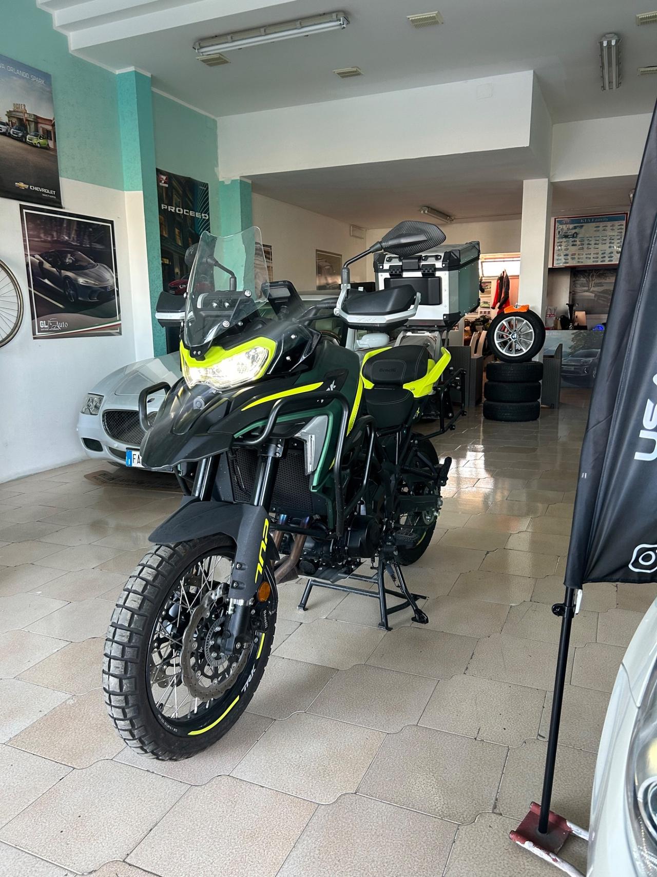 Benelli TRK 702 X