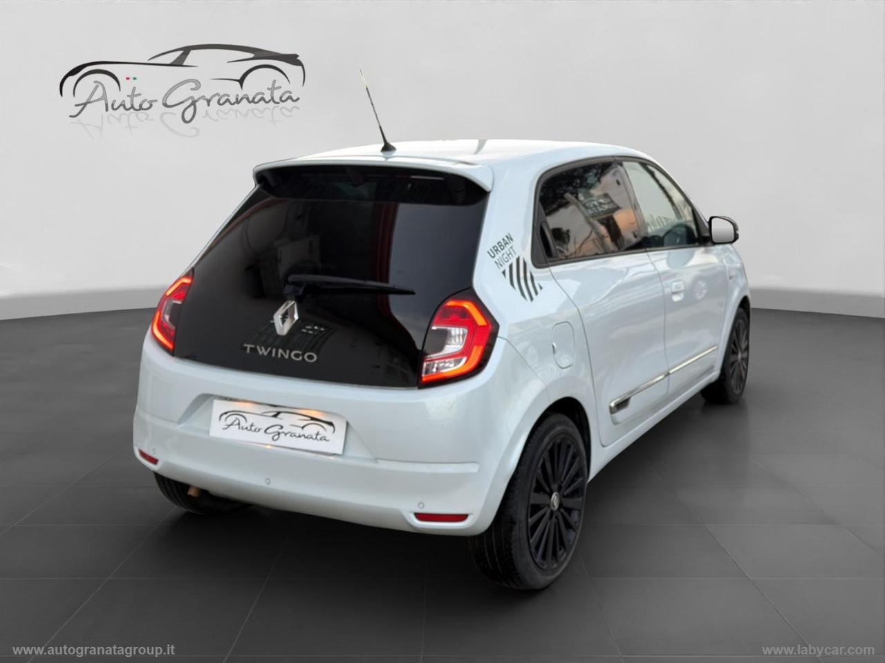 RENAULT Twingo SCe 65 CV Urban Night PARI NUOVO!