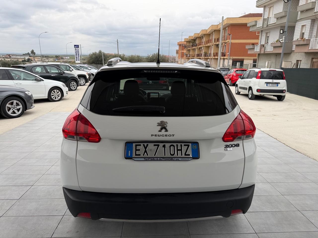 Peugeot 2008 1.6 e-HDi 115 CV Stop&Start Allure