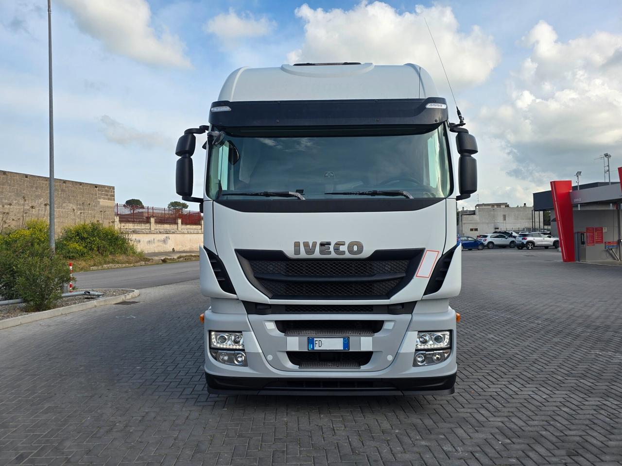 IVECO STRALIS HI-WAY 460 2017