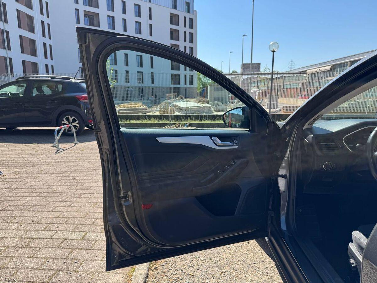 Ford Focus 1.5 ecoblue Business Co-pilot s&s 120cv auto