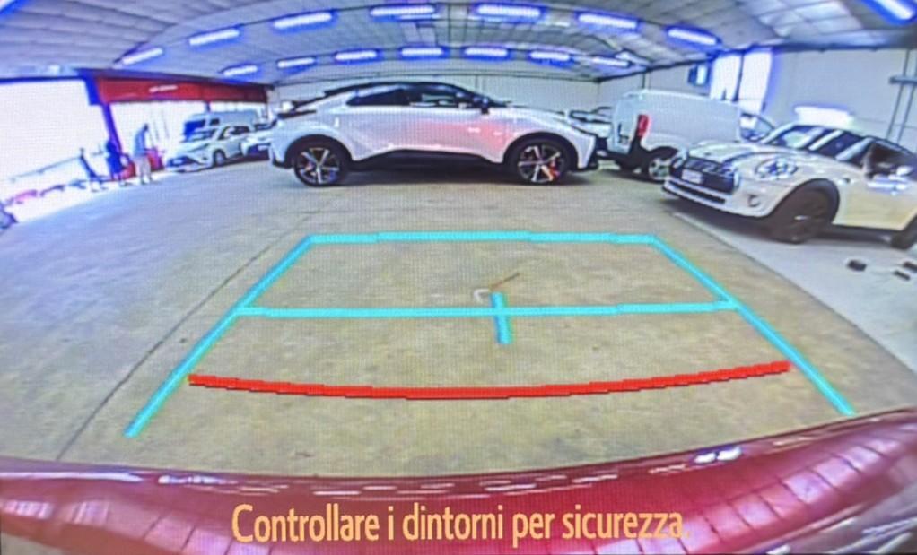 Toyota Yaris 5 Porte 1.5 VVT-i Hybrid Lounge Red/Bronze E-CVT