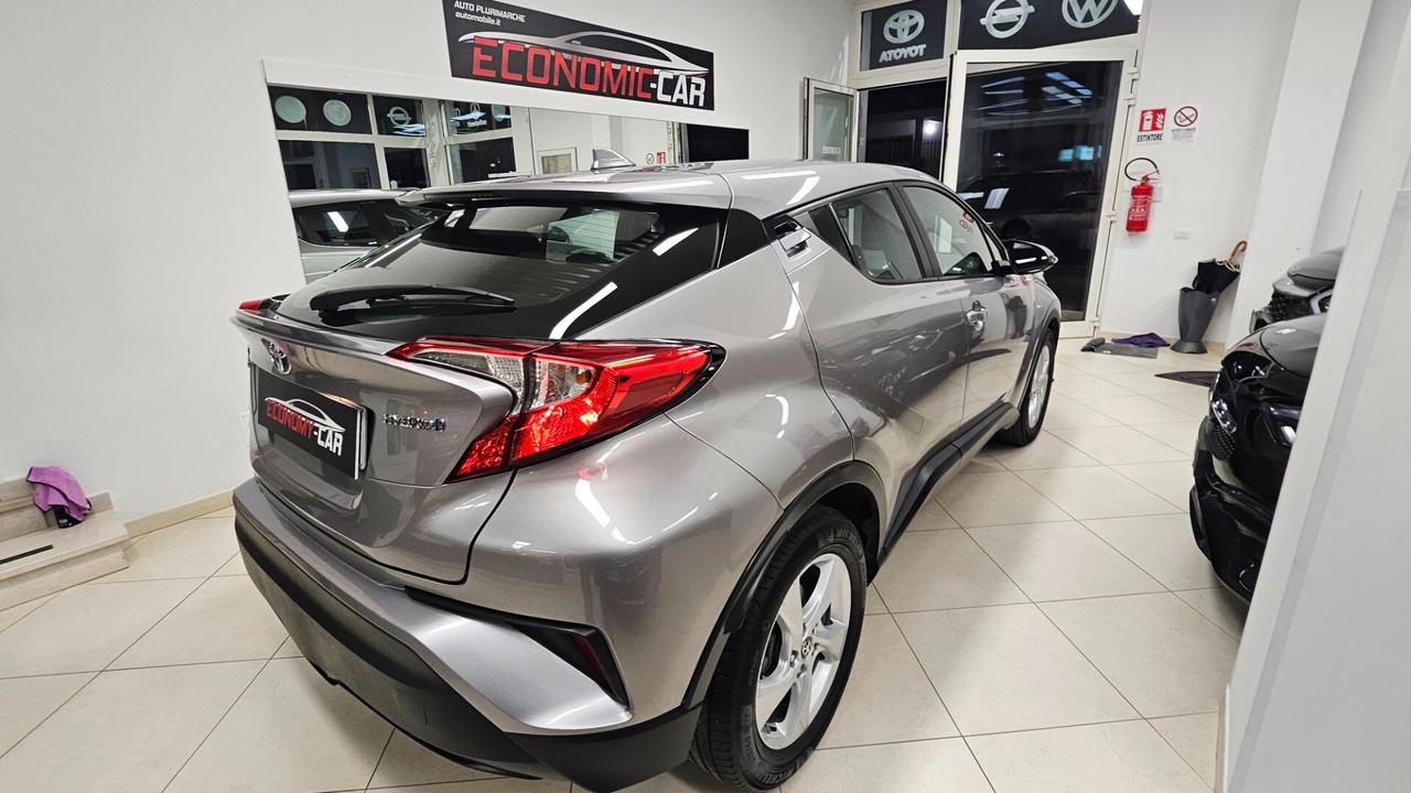 Toyota C-HR 1.8 Hybrid E-CVT Business