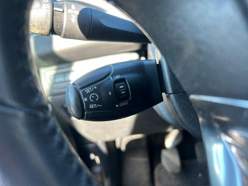 Peugeot 208 1.6 BlueHDi 75cv Allure