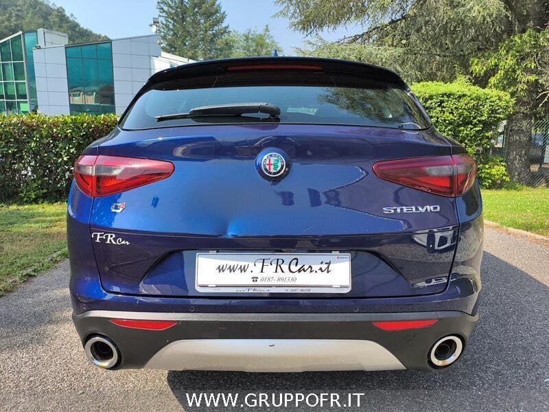 Alfa Romeo Stelvio 2.2 Turbodiesel 210 CV AT8 Q4 Executive