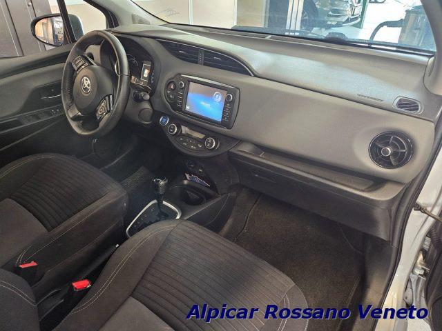TOYOTA Yaris 1.5 Hybrid 5 porte Business