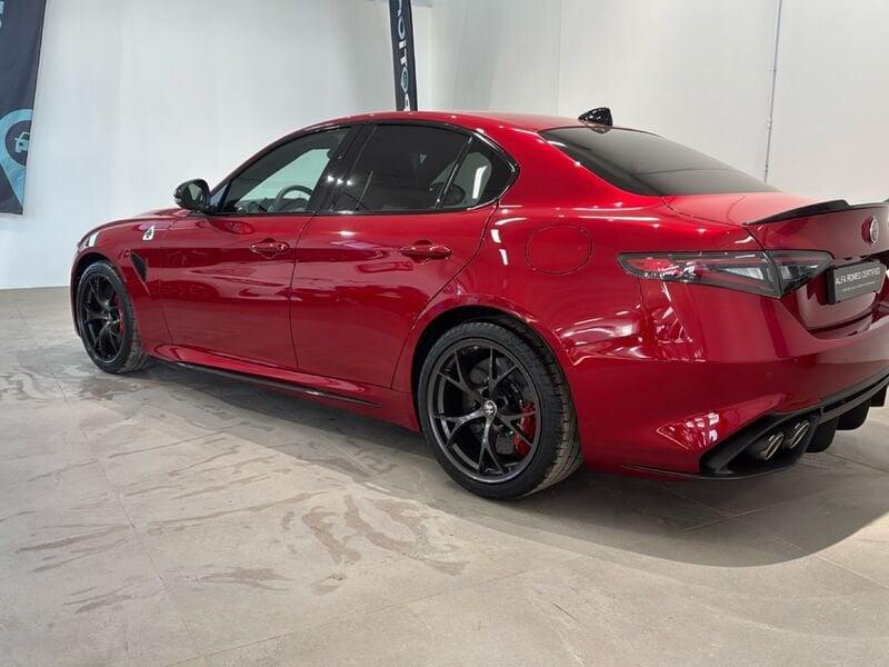 Alfa Romeo Giulia Giulia 2.9 V6 Bi-Turbo AT8 Quadrifoglio