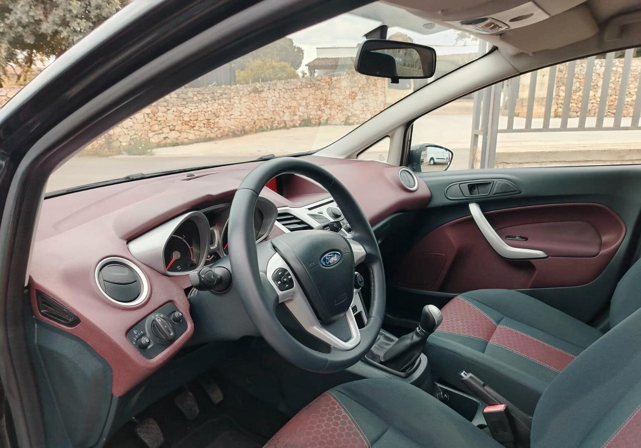 Ford Fiesta 5p 1.2 Titanium 82cv