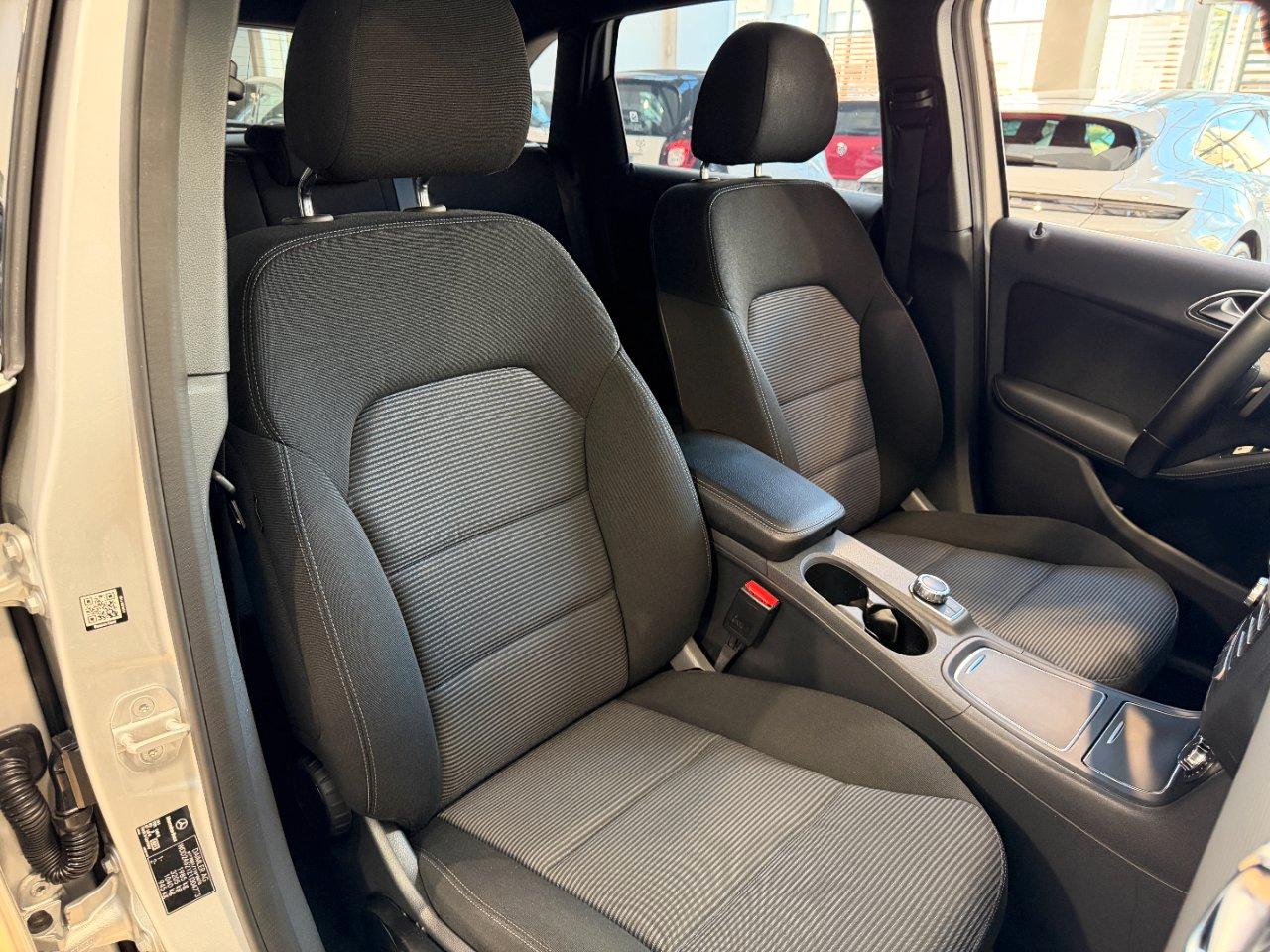 Mercedes B 180 D Executive Automatica - 18" - Telecamera - Navigatore