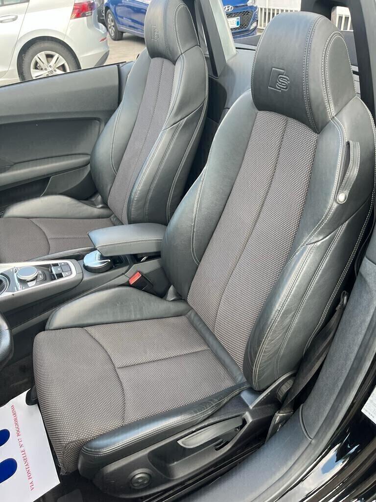 Audi TT Roadster 2.0 TDI ultra S line cockpit diesel CAMBIO MANUALE