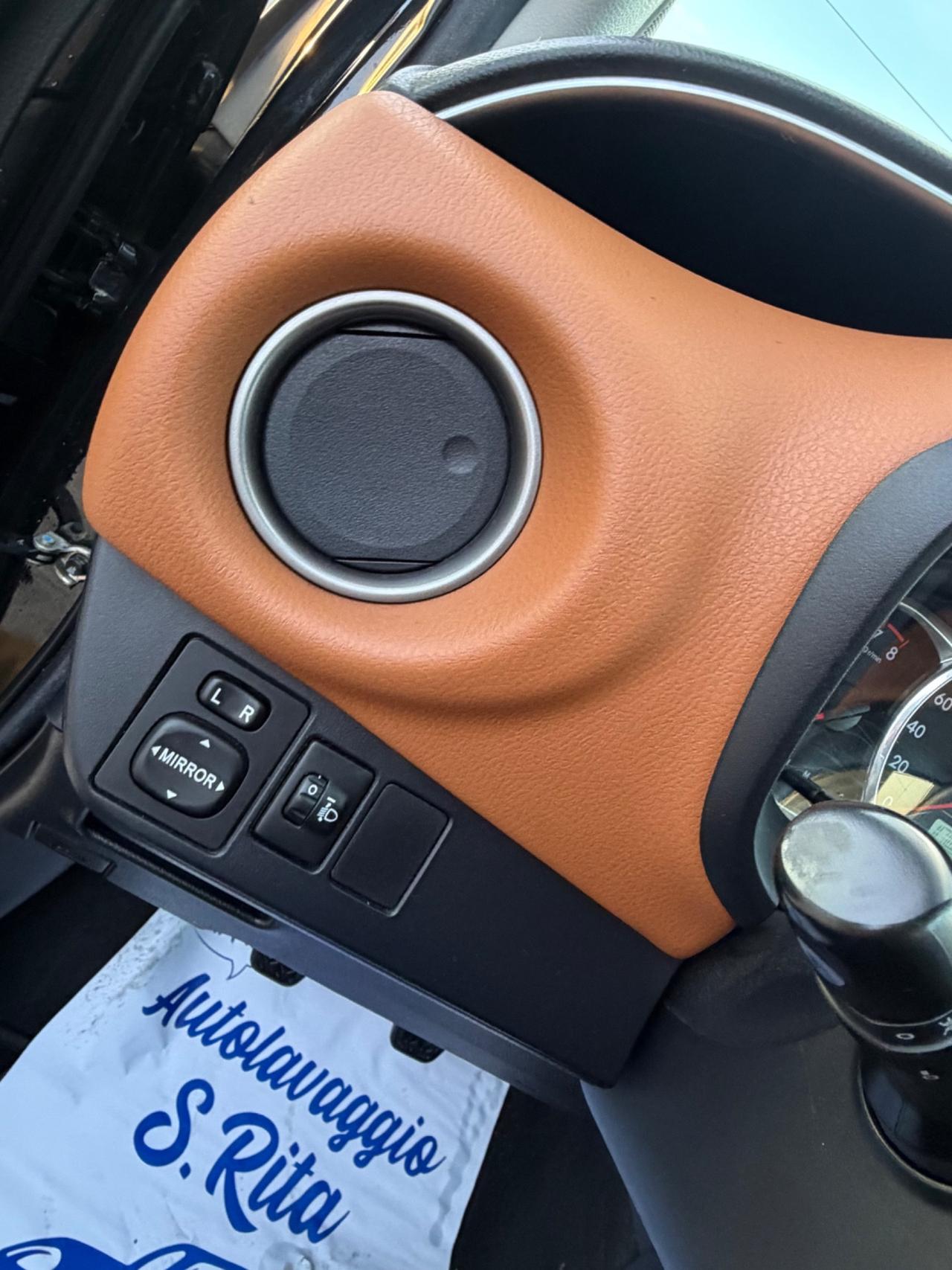 Toyota Yaris 1.3 5 porte Lounge