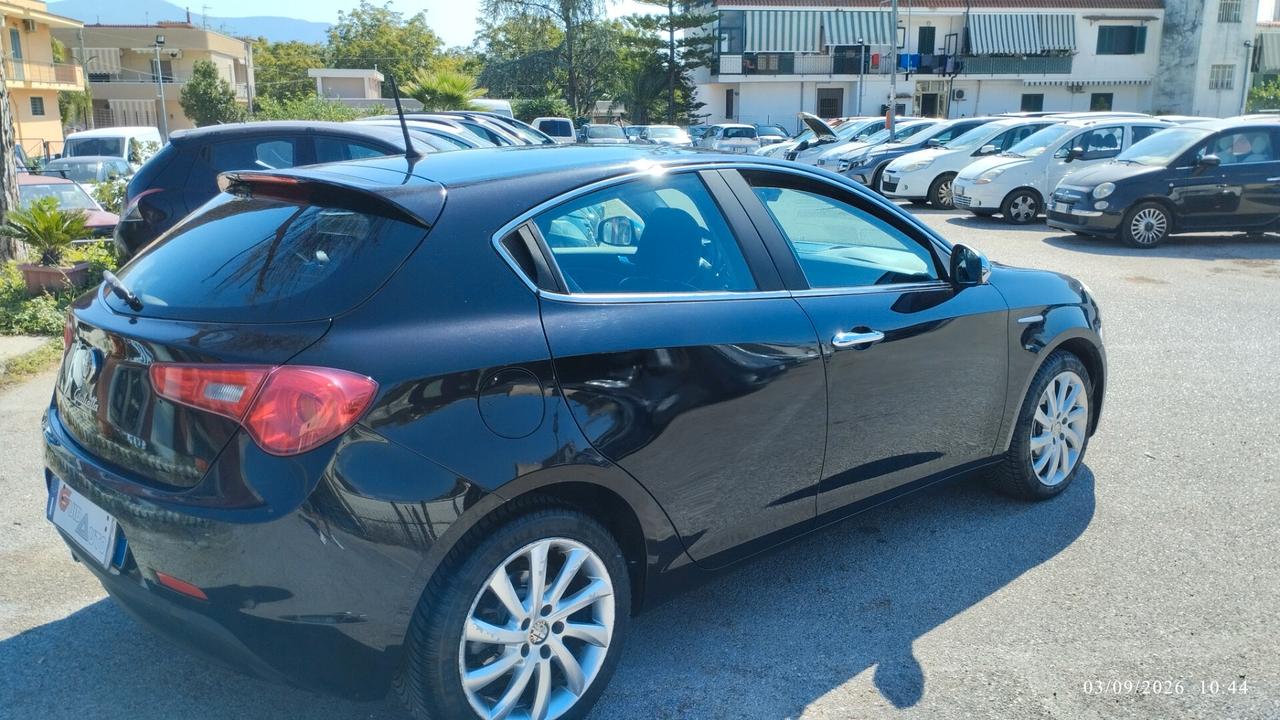 Alfa Romeo Giulietta 1.6 JTDm-2 105 CV Exclusive