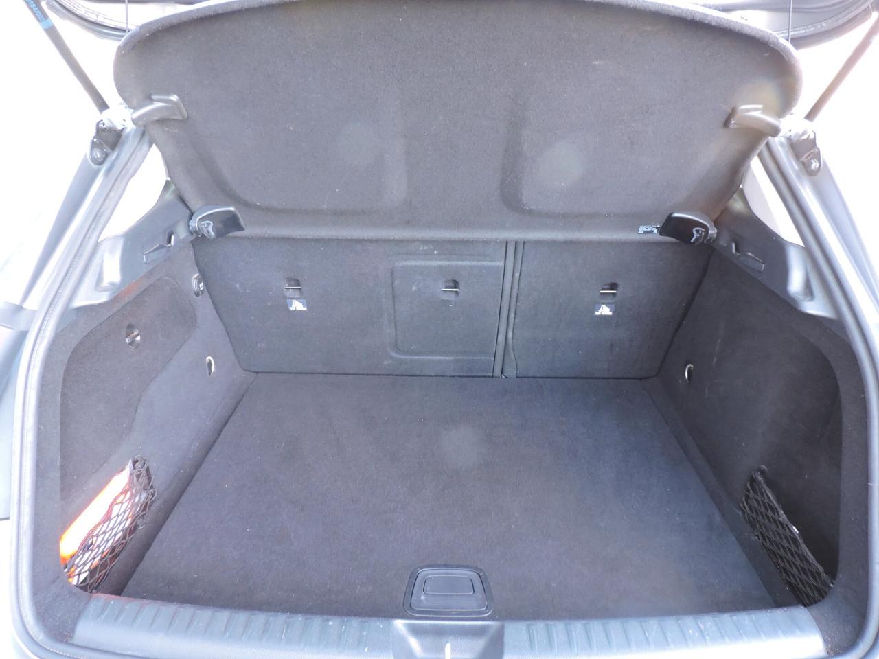 Mercedes-benz GLA 200 180 d Executive