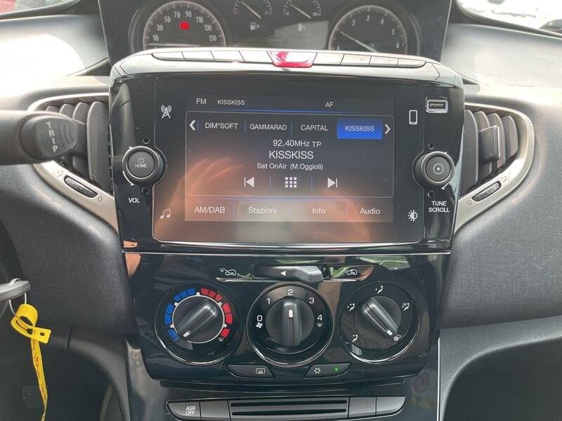 Lancia Ypsilon III 2021 1.0 firefly hybrid Gold s&s 70cv