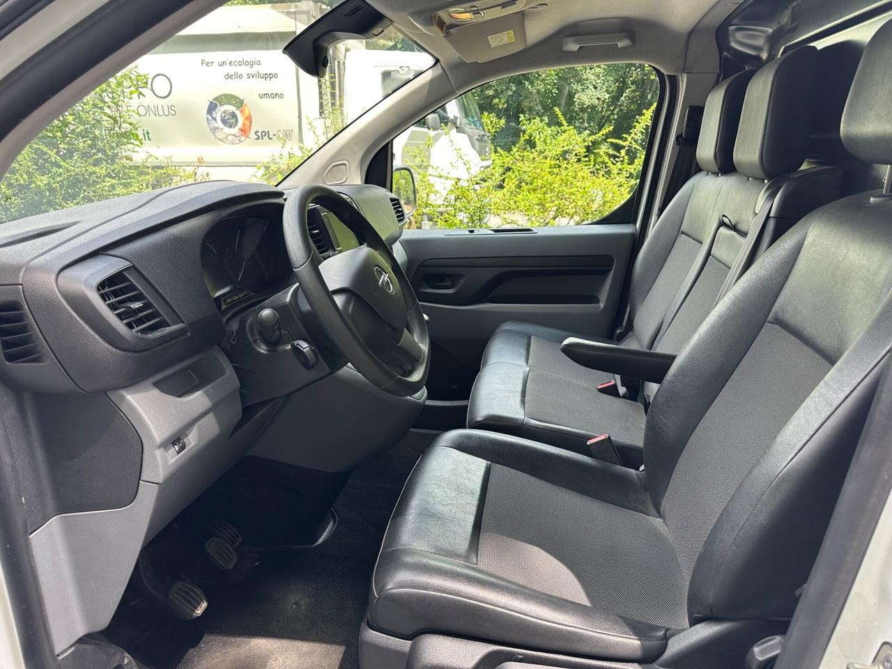 Opel vivaro passo lungo