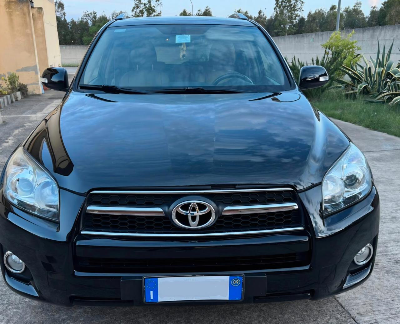 Toyota RAV 4 RAV4 Crossover 2.2 D-4D 150 CV DPF Luxury