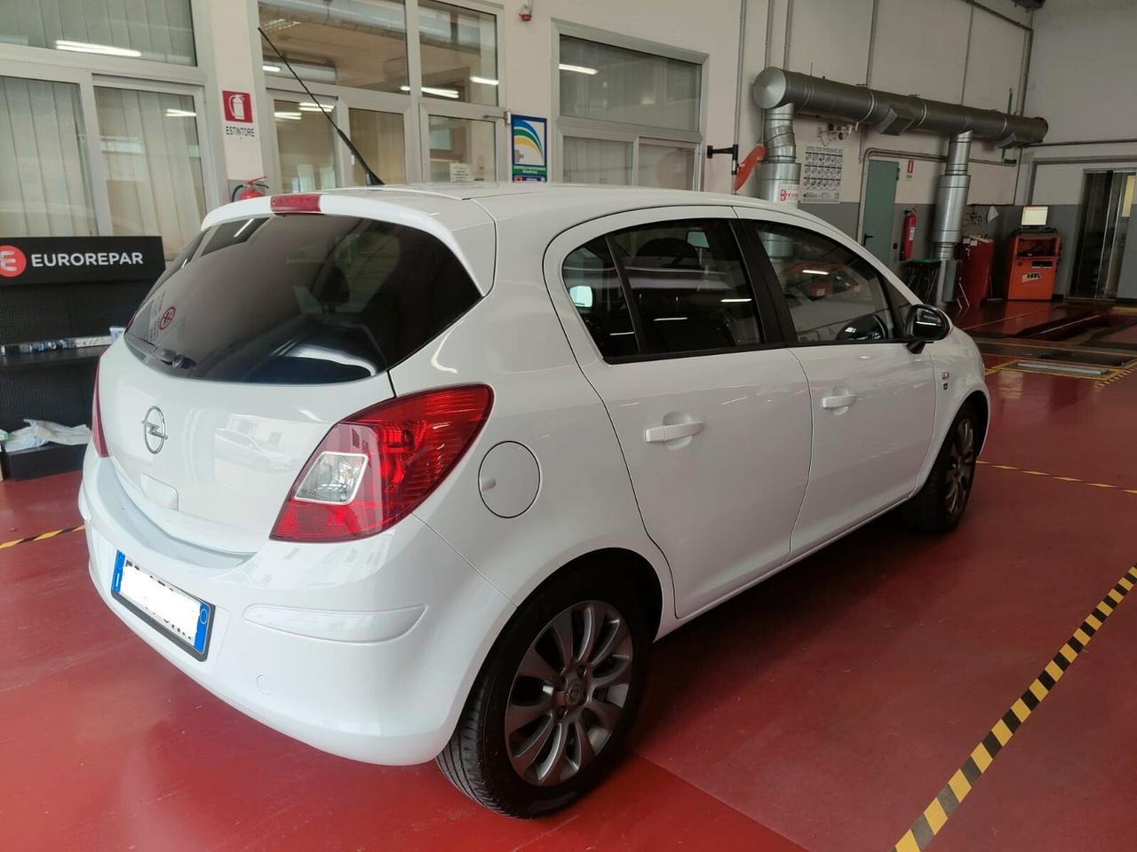 Opel Corsa 1.2 5 porte Easytronic Enjoy