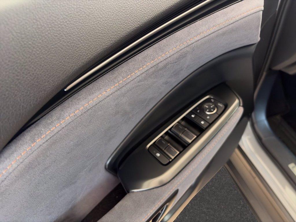 LEXUS LBX 1.5 hybrid Cool 4wd del 2025