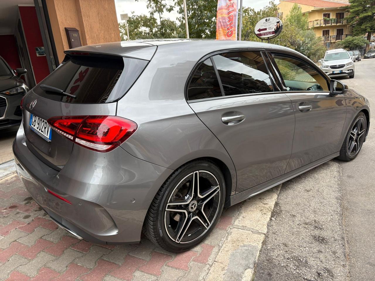 Mercedes-benz A 180 d Premium AMG