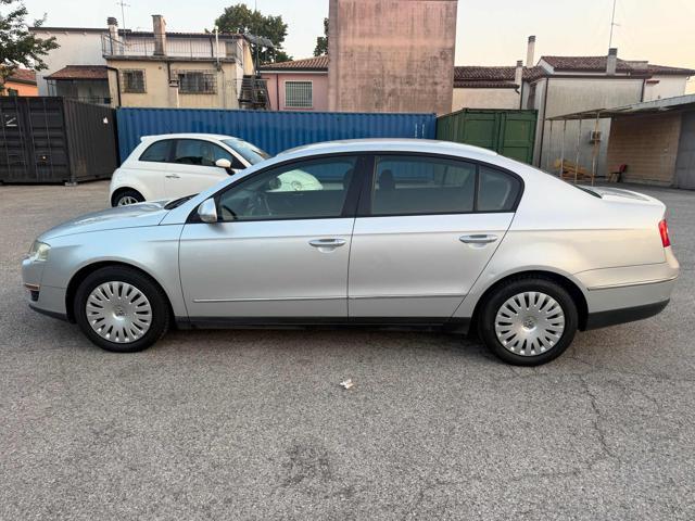 VOLKSWAGEN Passat 1.9 TDI/105CV DPF BlueMotion senza lavoro da fare