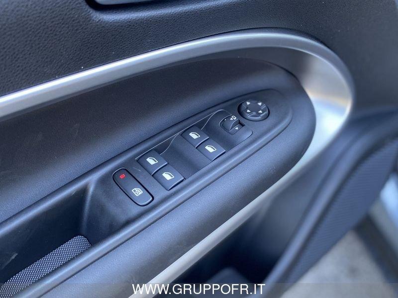 Jeep Avenger 1.2 Turbo 110 CV MHEV Summit