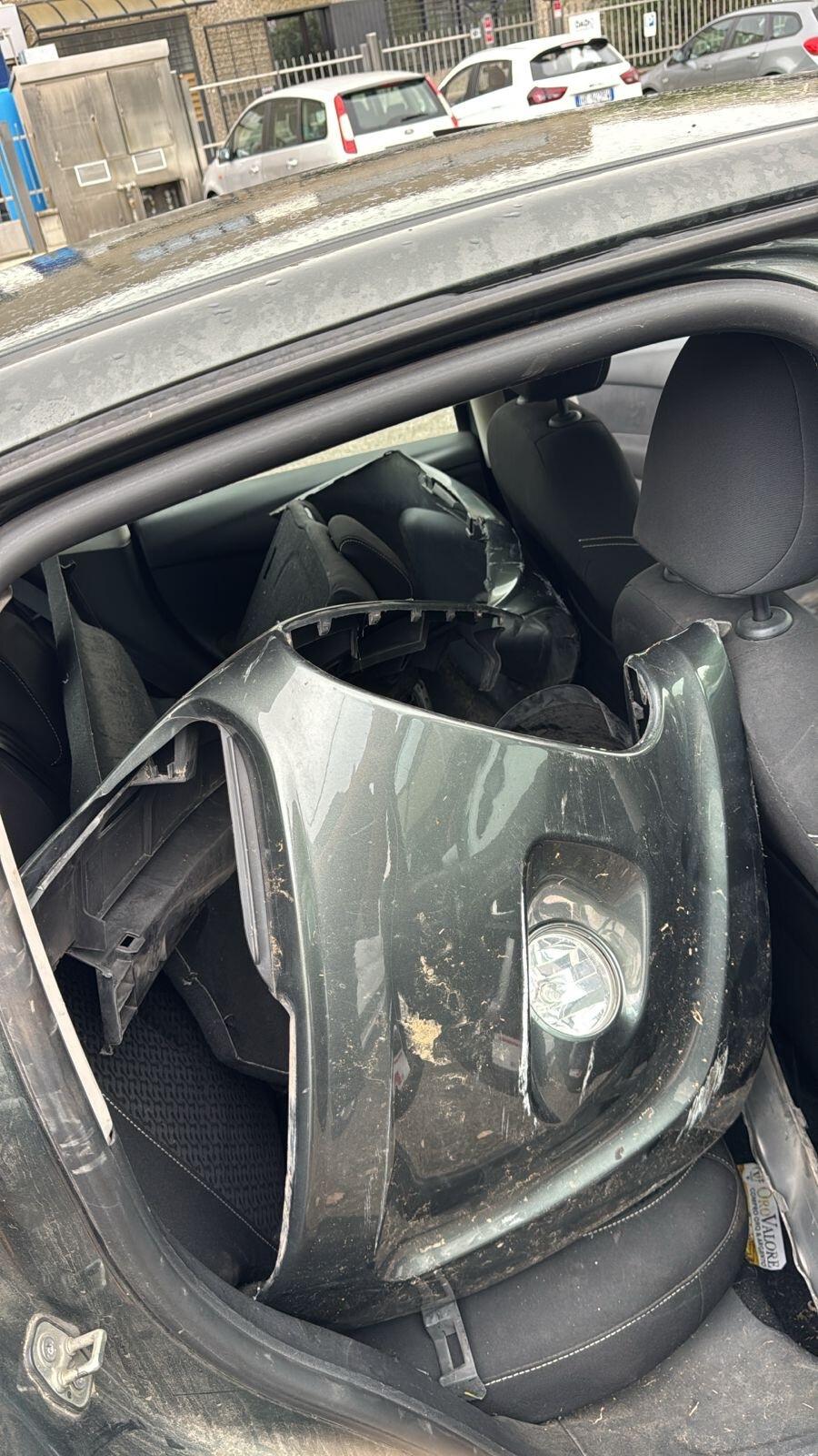 Citroen C3 1.1 benzina euro5a incidentato
