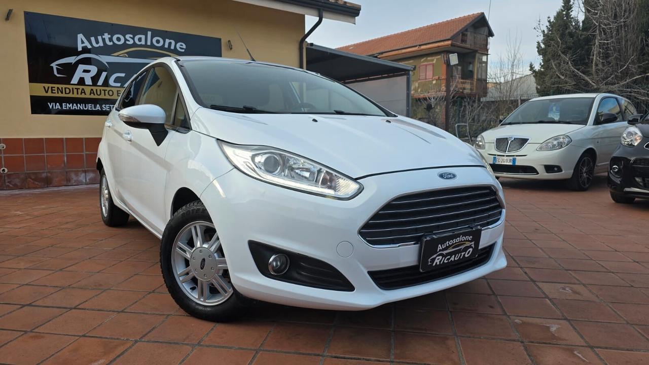 Ford Fiesta 1.5 TDCi 75CV 5 porte Titanium