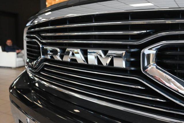 DODGE RAM 1500 5.7V8 CREW CAB MB LONGHORN GPL 400CV STRAFULL