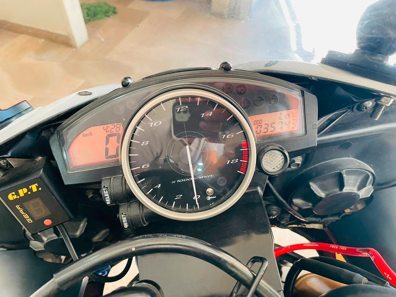 Yamaha YZF R6 Competition White/Red
