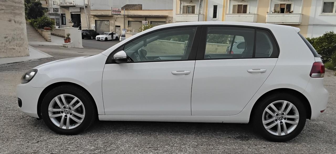 Volkswagen Golf 1.6 TDI DPF 5p. Highline