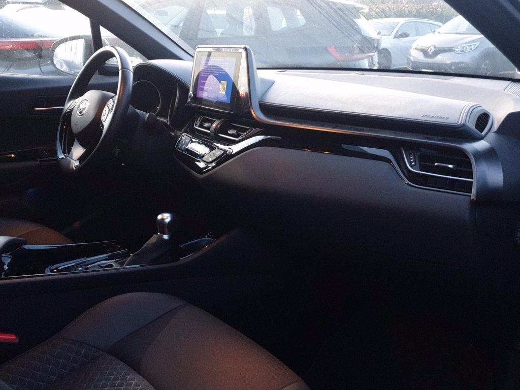 TOYOTA C-hr 1.8h trend e-cvt del 2023