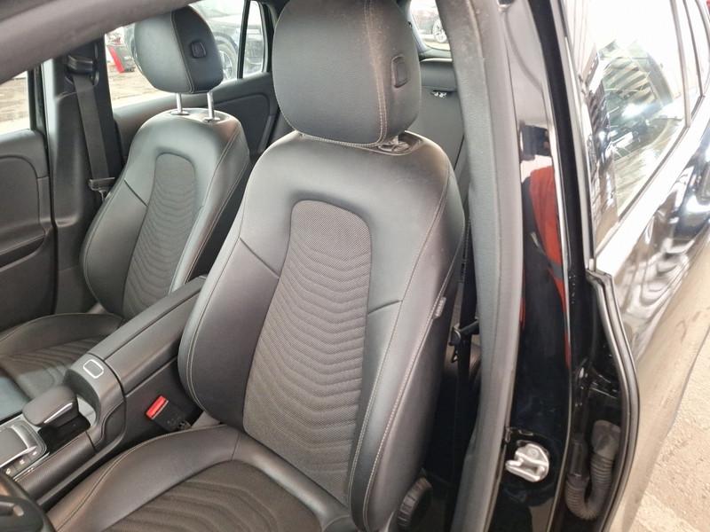 MERCEDES-BENZ GLA 250 AUTOMATIC EQ-POWER BUS EXTRA CROSSOVER