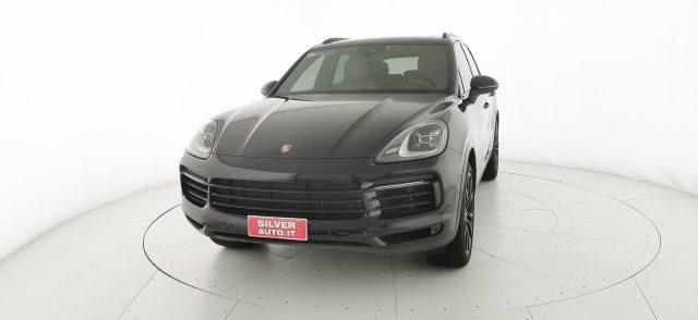 PORSCHE Cayenne 3.0 V6