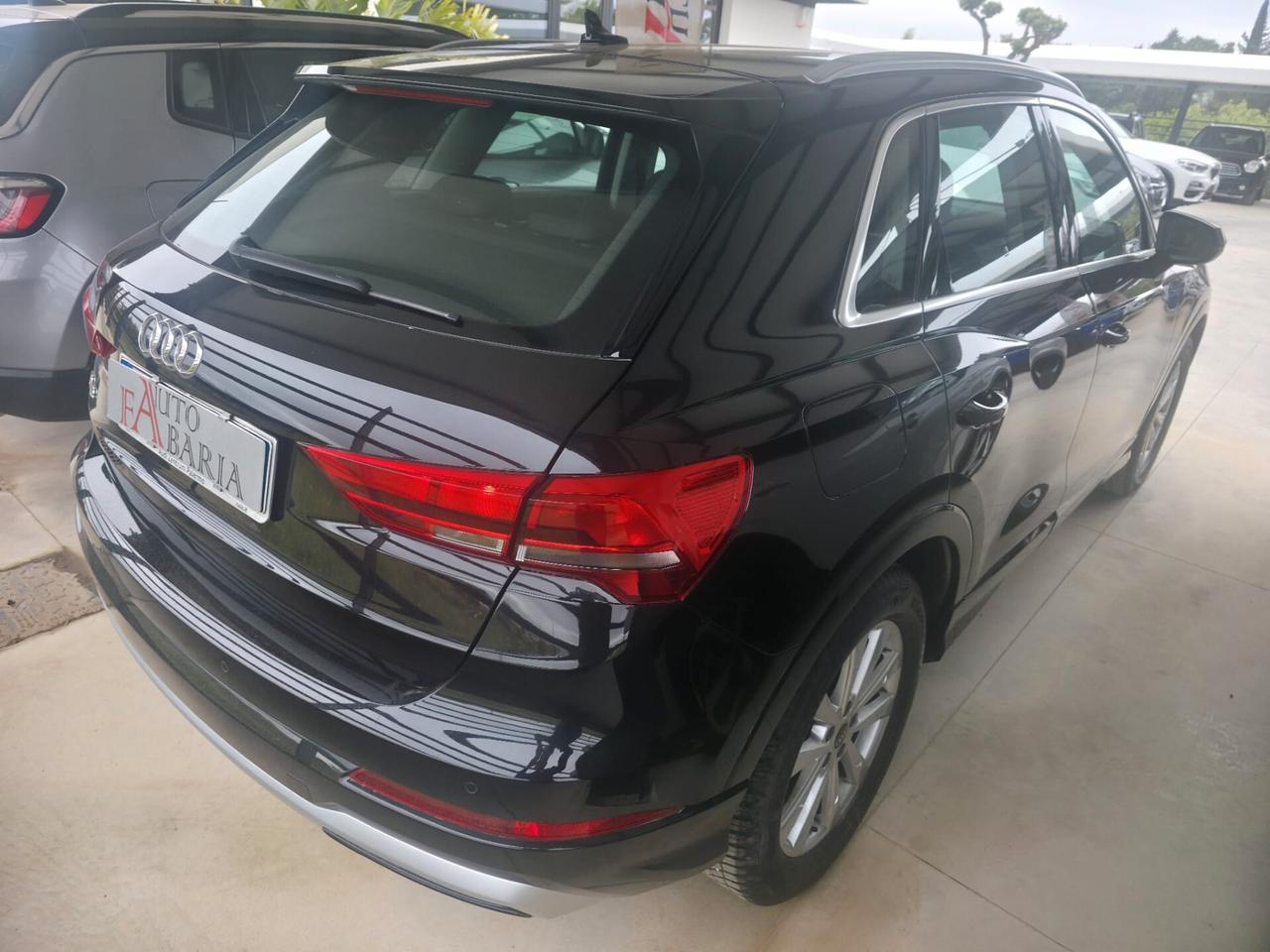 Audi Q3 35 TDI Business Advanced