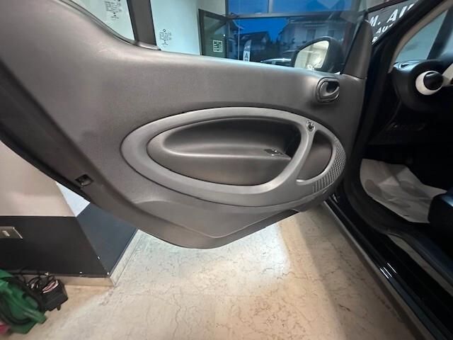 Smart 1.0 benzina 2018 64000KM PERFETTA