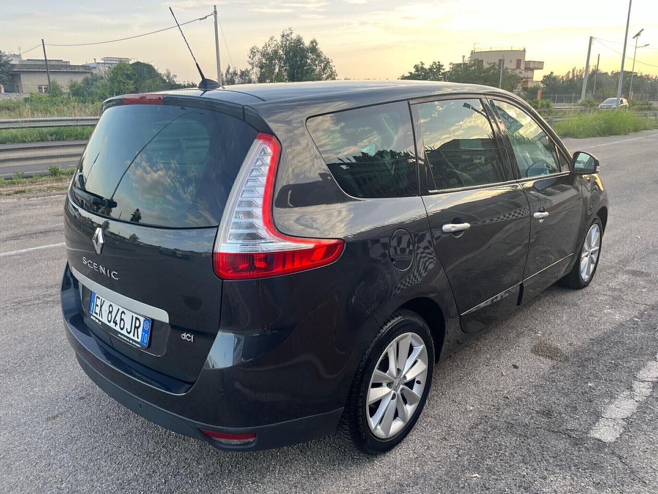 Renault Scénic X-Mod 1.6 dCi Luxe 7 posti Unipro 2011