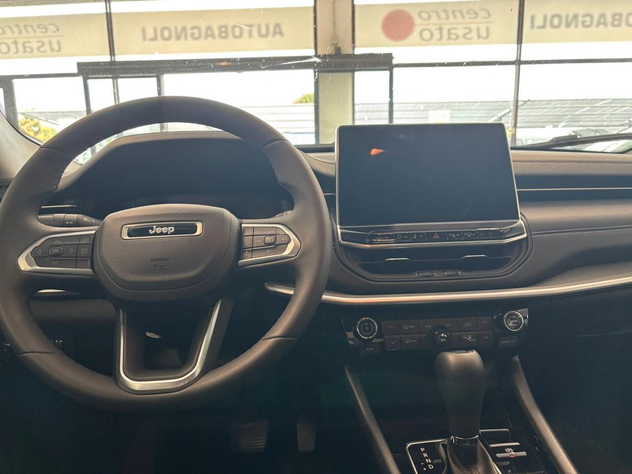 Jeep Compass LIMITED 1.5 Turbo T4 MHEV 2WD SPOTICAR
