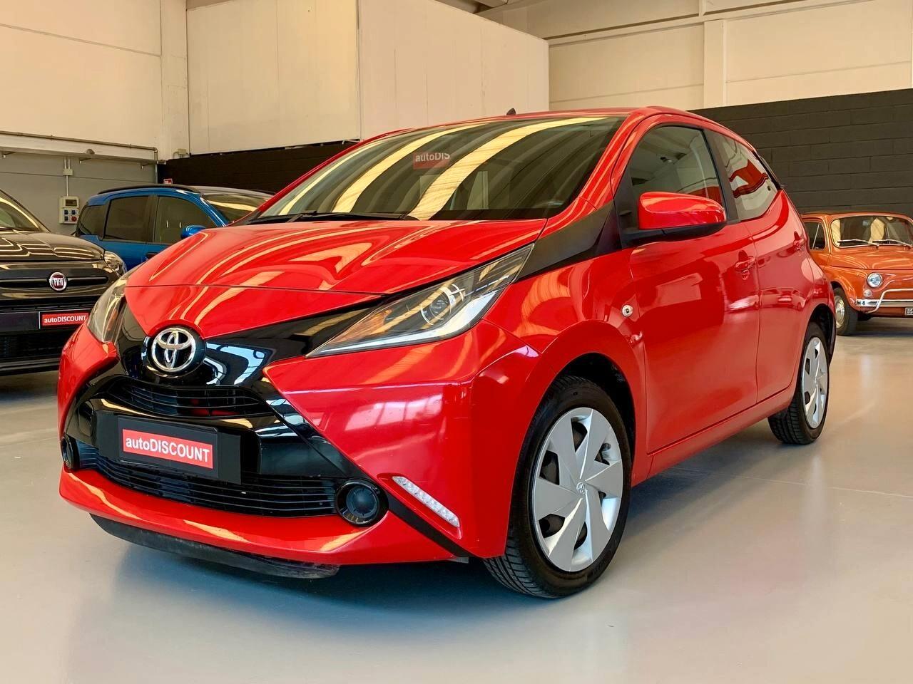 Toyota Aygo 1.0 VVT-i 69 CV 5 porte x-cool *PREZZO PROMO*