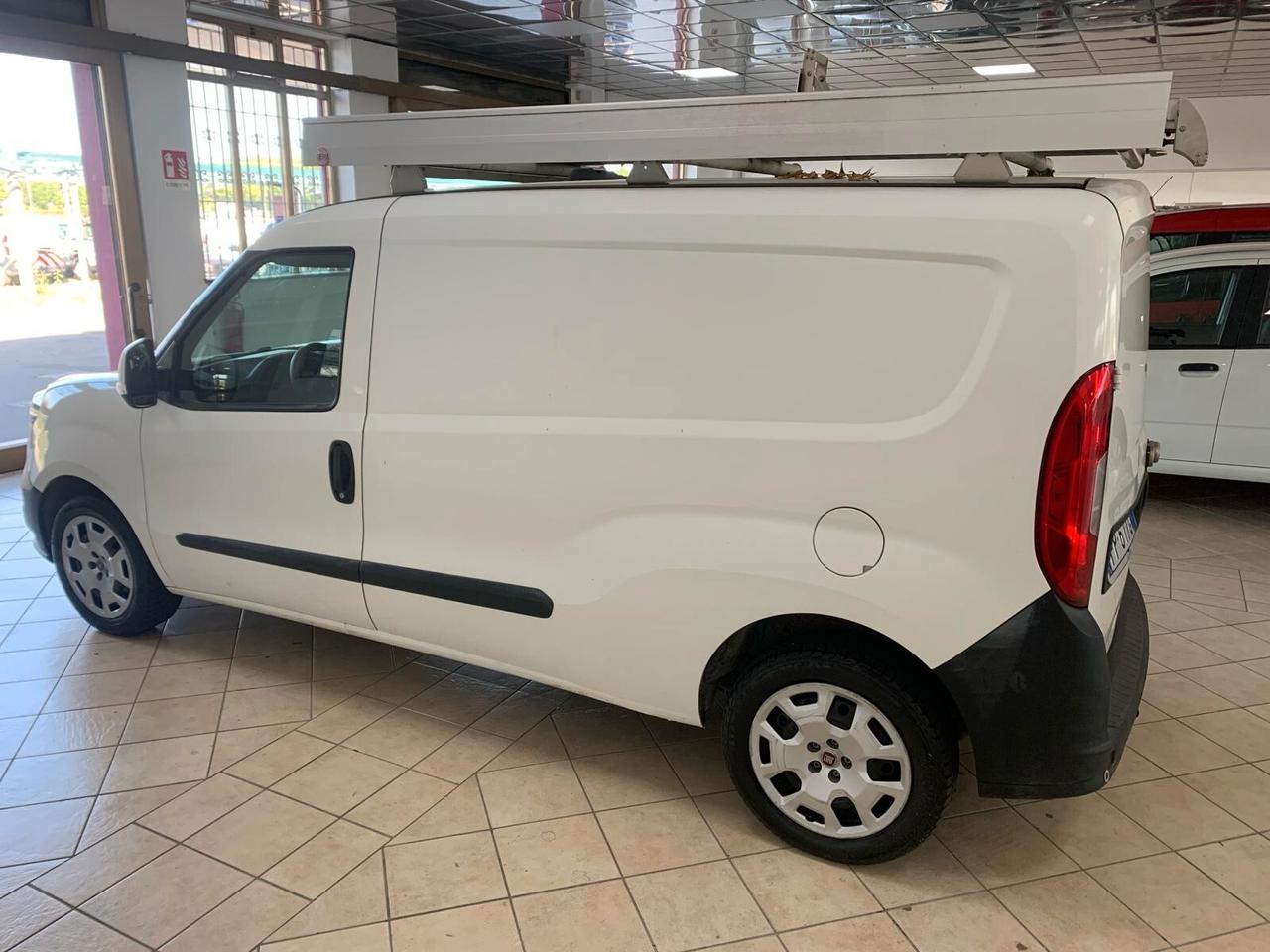 Doblo Maxi 1.4 tjt natural power Active 120cv