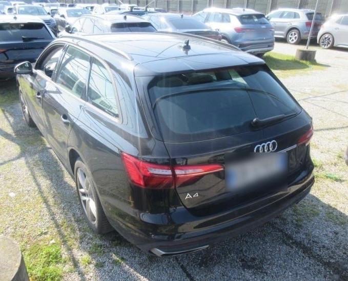 Audi A4 Avant 30 TDI/136 CV S tronic