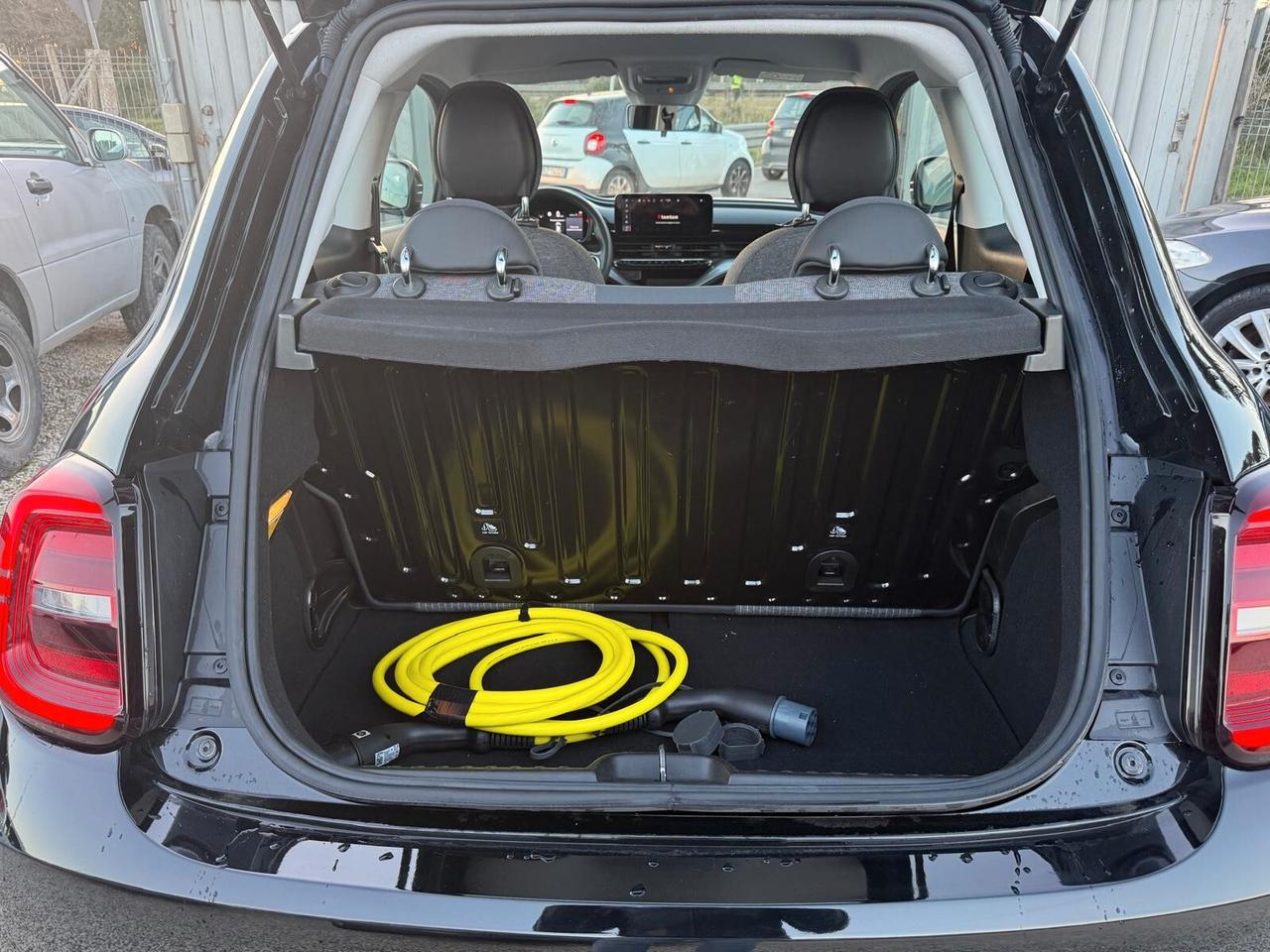 Fiat 500 500e Berlina 42 kWh Icon