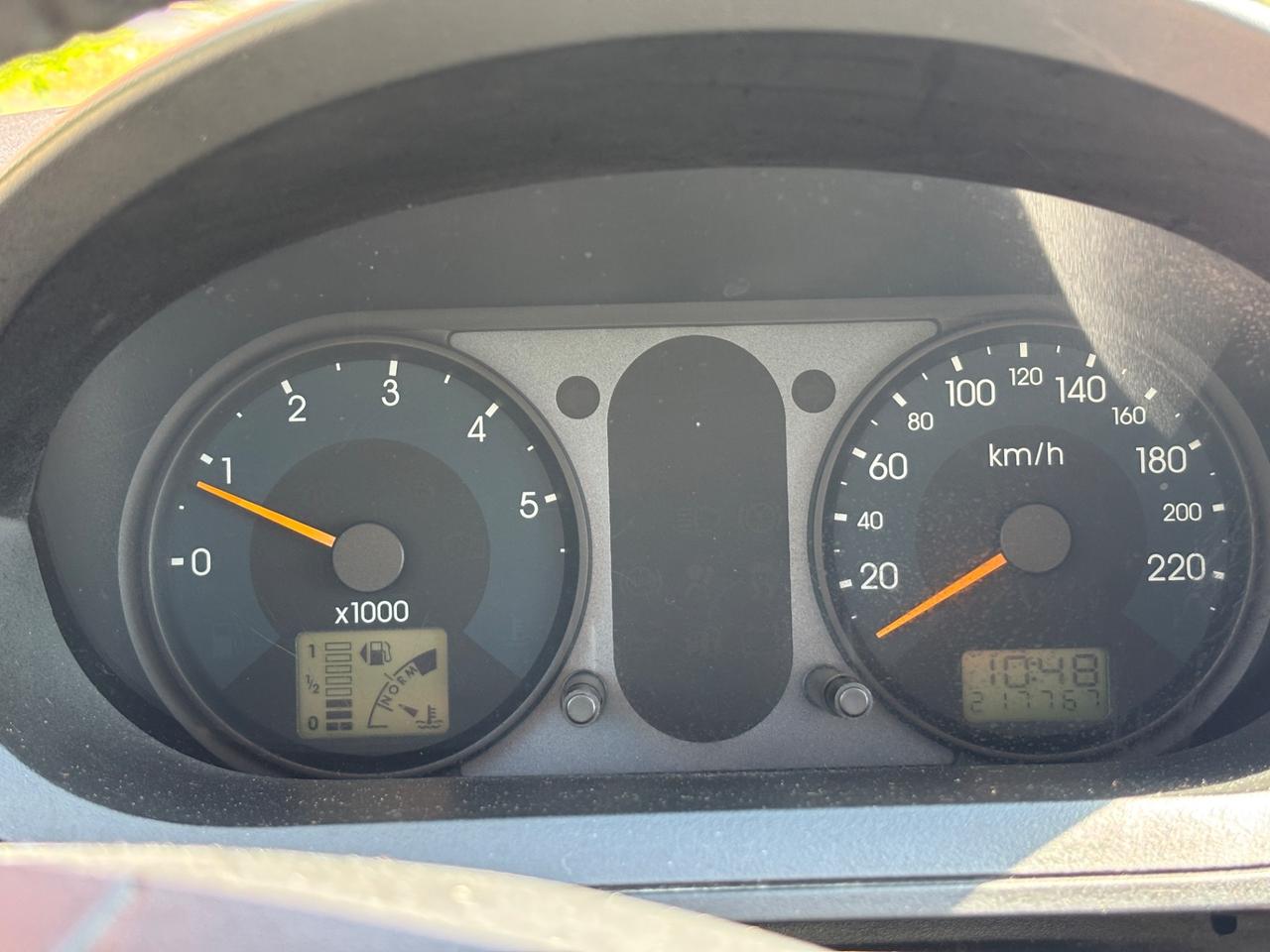 Ford Fiesta 1.4 TDCi (va bene per NEOPATENTATI)